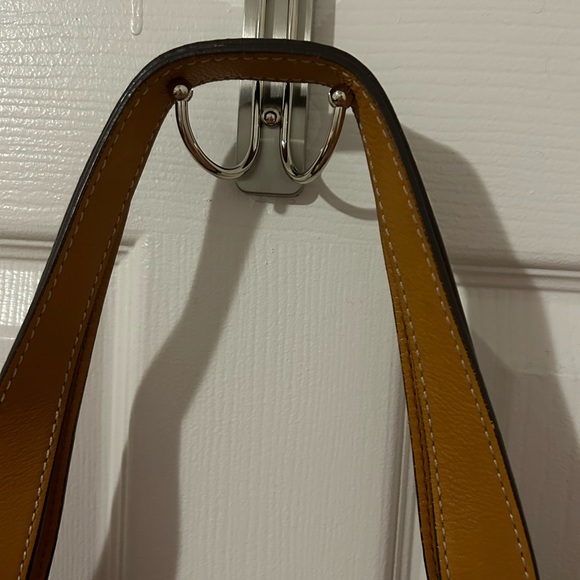 Michael Kors VintageCarmel Leather Buckle Belted Tote Satchel
Handbag - Picture 6 of 11